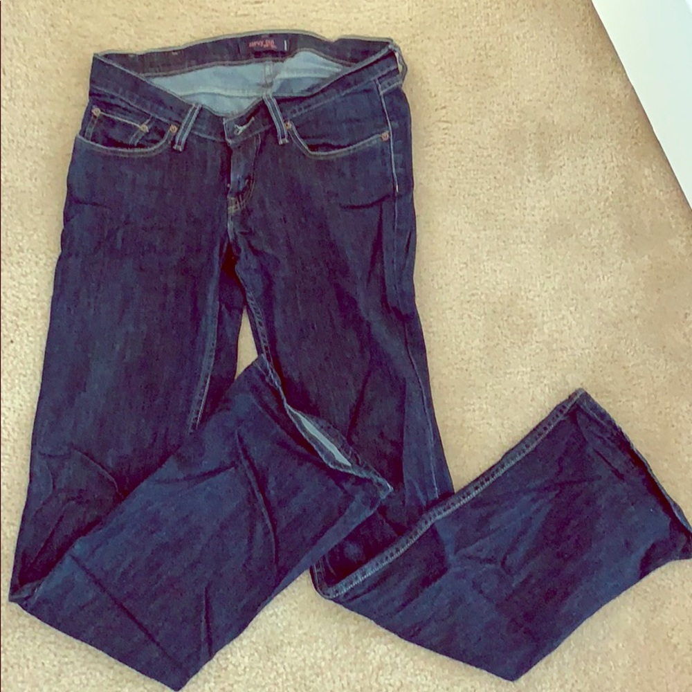 Levi’s Curvy Cut 528 Jeans